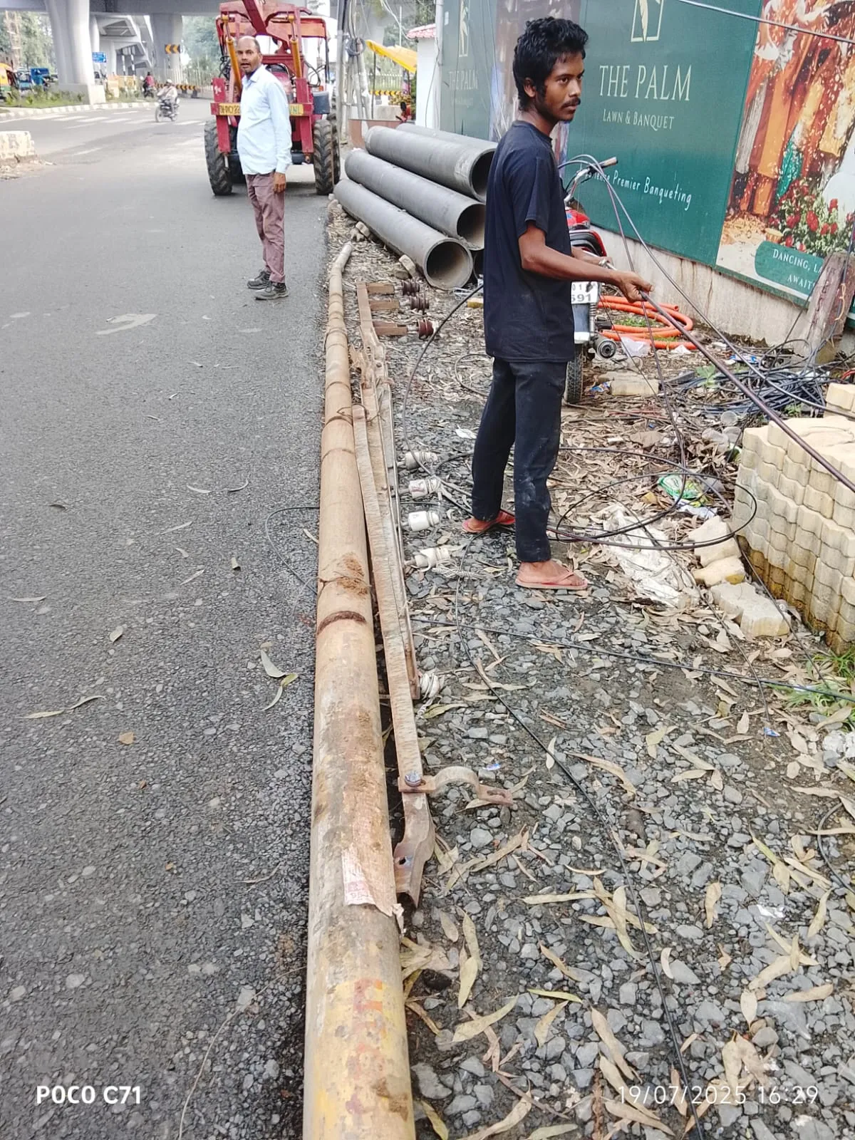 Track crawler directional drilling machine deployed on NHAI corridor